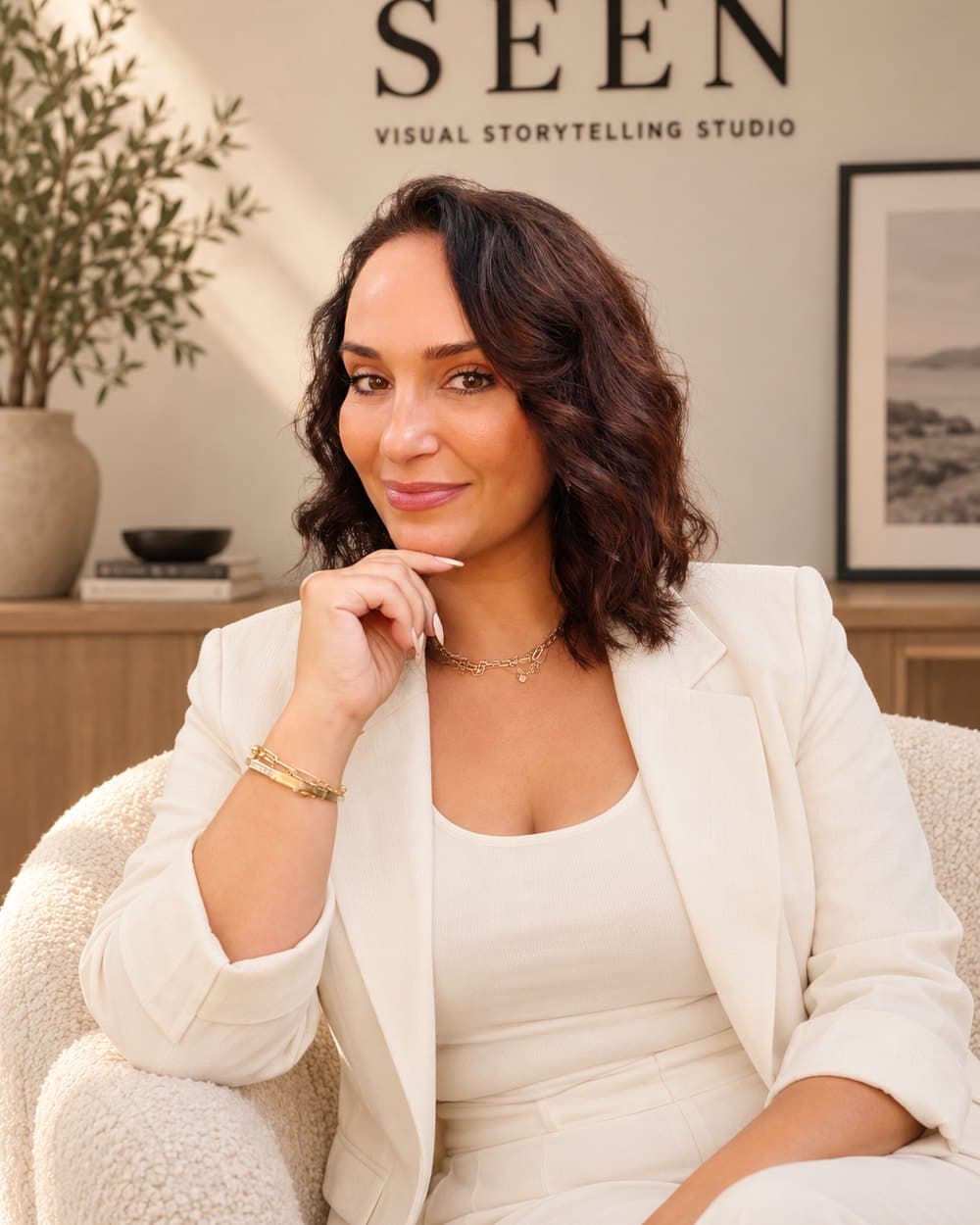 Chava Floryn, Co-Founder of THE SEEN